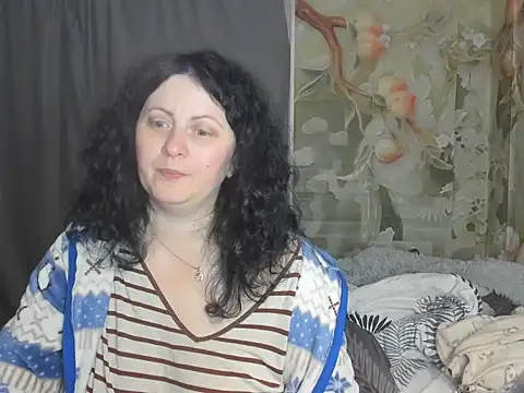 Lillian2 online show from October 30, 2025, 11:16 pm