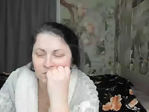 Snapshot of Lillian2 chatting on March 6, 2026, 4:47 pm Lillian2 online show from March 6, 2026, 4:47 pm