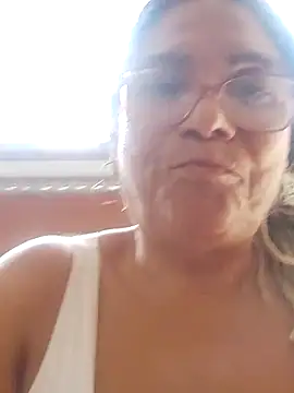 Delicy1 online show from February 15, 2025, 7:17 pm