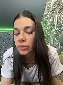 Queen of pain online show from February 9, 2026, 7:01 am