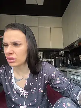 Queen of pain online show from March 22, 2026, 6:39 am