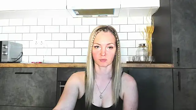 iam Venus online show from May 11, 2026, 2:56 pm