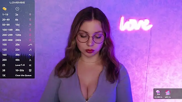 Leah Reed online show from March 18, 2025, 3:53 pm