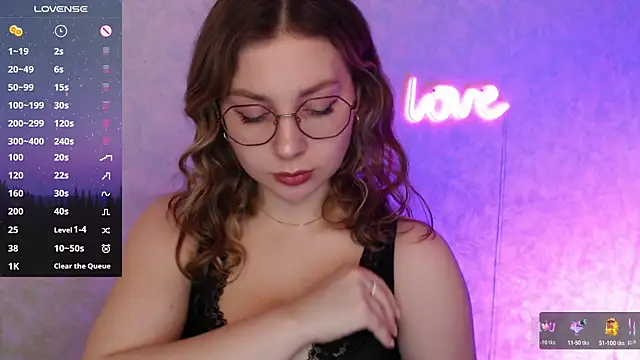 Leah Reed online show from March 20, 2025, 10:21 am