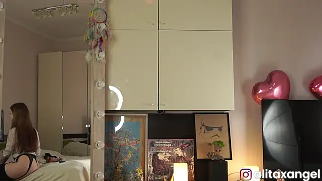 AlitaXAngelic online show from April 21, 2026, 5:17 pm