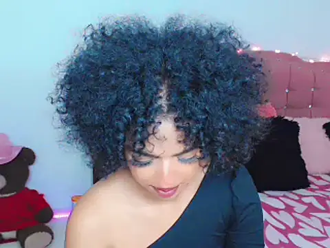 Snapshot of Tanedra_collings chatting on February 22, 2025, 6:28 am Tanedra collings online show from February 22, 2025, 6:28 am