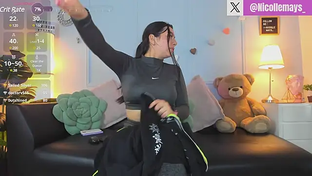 Nicollemays online show from February 25, 2025, 12:03 pm