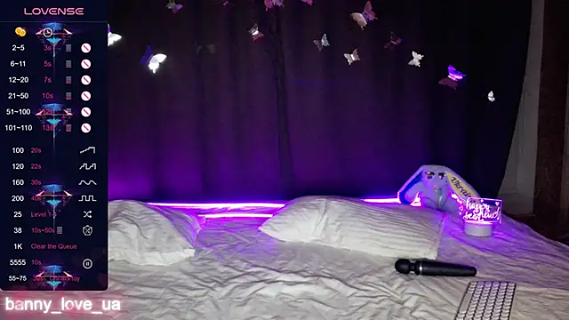 intolerable girl online show from January 11, 2025, 7:38 pm