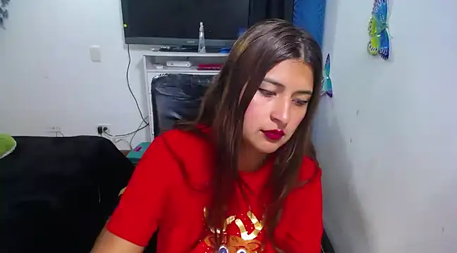 Yunhot  online show from December 18, 2024, 7:26 am