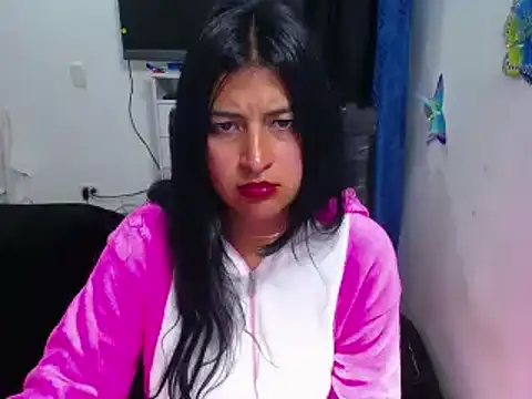 Yunhot  online show from January 26, 2025, 10:45 am