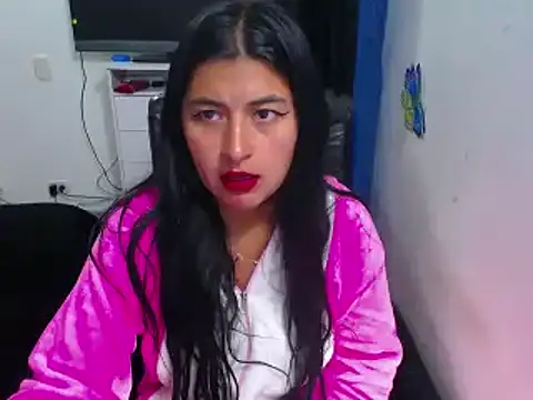 Yunhot  online show from March 18, 2025, 10:36 am