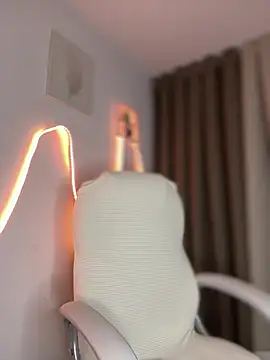 Merloth online show from February 25, 2026, 1:59 am