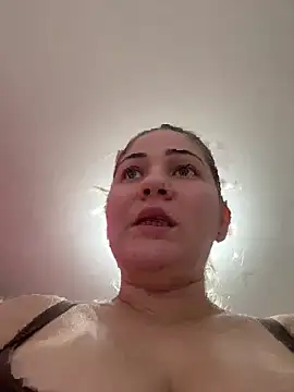 Snapshot of Celestedubois chatting on April 24, 2026, 8:44 pm Celestedubois online show from April 24, 2026, 8:44 pm