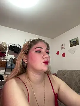 Snapshot of Celestedubois chatting on May 6, 2026, 6:24 pm Celestedubois online show from May 6, 2026, 6:24 pm