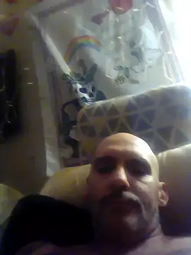 Snapshot of ClydeCan409 chatting on April 24, 2026, 11:40 pm ClydeCan409 online show from April 24, 2026, 11:40 pm