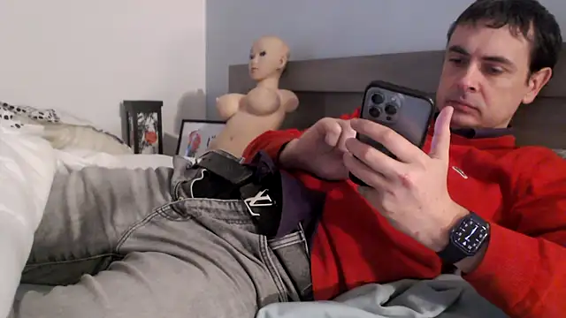 freddy0222222 online show from November 21, 2025, 11:31 am