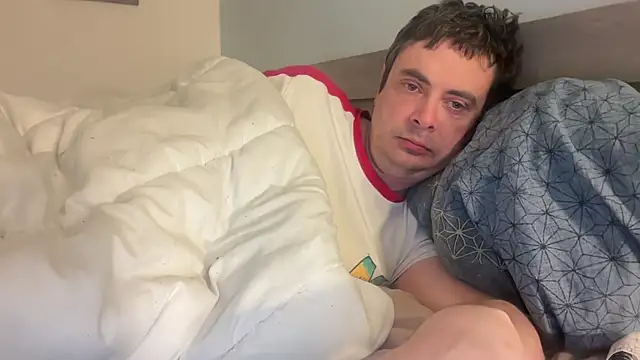 Snapshot of freddy0222222 chatting on April 2, 2026, 12:30 am freddy0222222 online show from April 2, 2026, 12:30 am