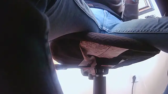 hottottrot691 online show from December 3, 2025, 2:59 pm