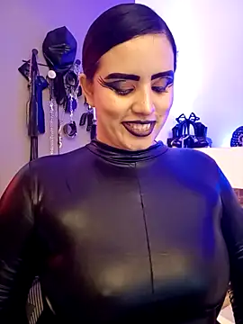 MariaGaitan online show from November 28, 2025, 7:05 pm