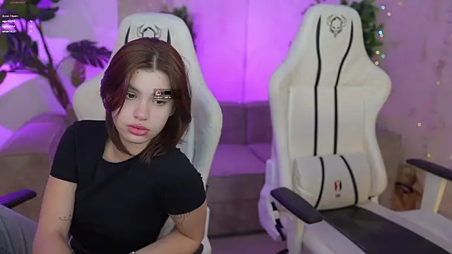 Jasmine Flow online show from March 6, 2025, 9:53 pm