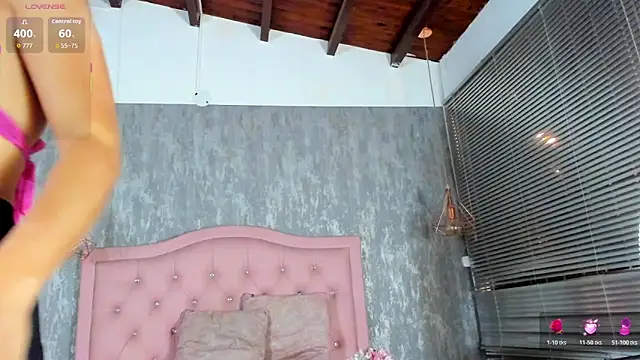 naomidibello online show from April 14, 2026, 12:33 pm