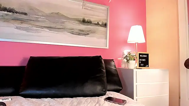 Tiffanysurez  online show from March 19, 2025, 10:20 pm