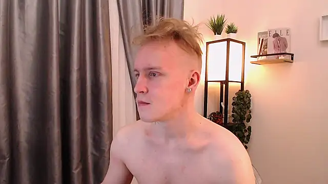 Snapshot of AlexxSweet chatting on May 3, 2026, 7:03 am AlexxSweet online show from May 3, 2026, 7:03 am