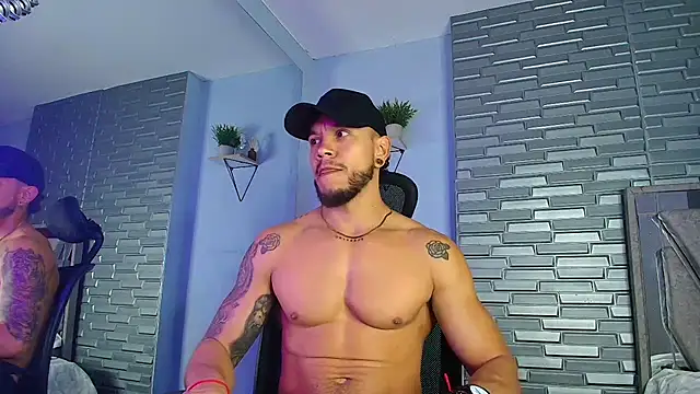 ARON TAYLER01 online show from February 14, 2026, 10:34 am