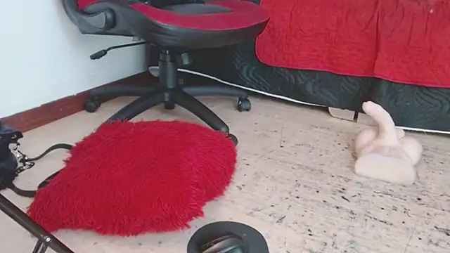 misslombana online show from February 22, 2025, 4:51 am