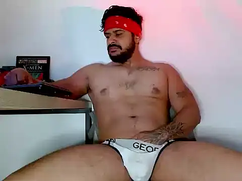 marcusphoenix666 online show from April 8, 2026, 1:44 pm