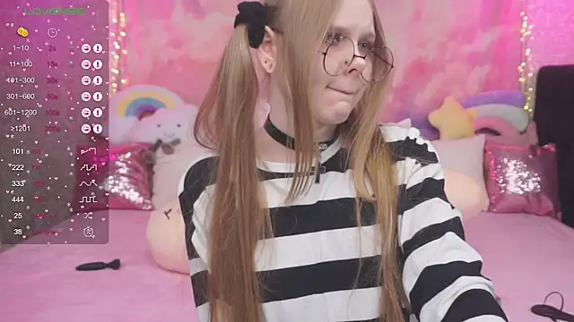 minx g1rl online show from January 17, 2025, 6:15 am