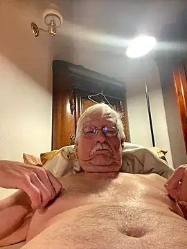 Steffibi1954 online show from November 21, 2025, 4:11 am