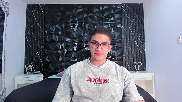Snapshot of JeffDaltton chatting on October 9, 2025, 8:40 pm JeffDaltton online show from October 9, 2025, 8:40 pm