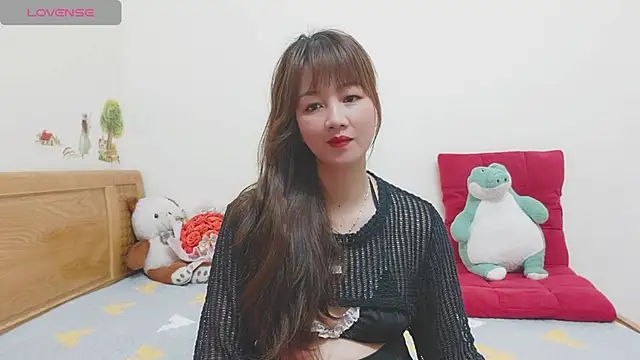 Holygirlsweet777 online show from December 19, 2024, 1:18 am