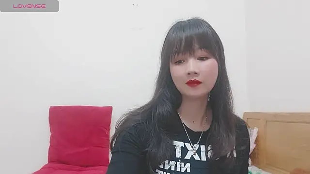 Holygirlsweet777 online show from February 20, 2025, 1:14 am