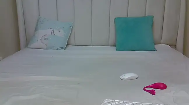  heavenlysent online show from March 5, 2025, 9:16 am