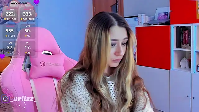 Fiona-Love online show from December 4, 2024, 9:35 pm