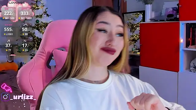 Fiona-Love online show from December 22, 2024, 7:21 pm