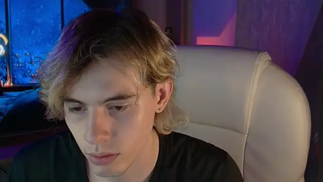 dimitri tv online show from November 4, 2025, 2:43 am