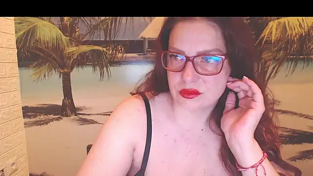 Snapshot of Queen__Natasha chatting on June 24, 2026, 9:03 pm Queen Natasha online show from June 24, 2026, 9:03 pm