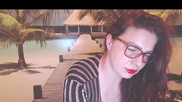 Snapshot of Queen__Natasha chatting on July 1, 2026, 9:25 pm Queen Natasha online show from July 1, 2026, 9:25 pm