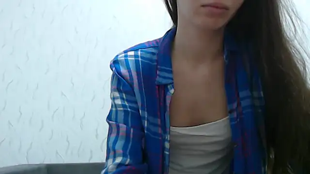 HoneyWiles online show from November 12, 2025, 2:06 pm