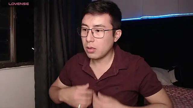 andrewmhilton  online show from February 17, 2026, 5:48 am