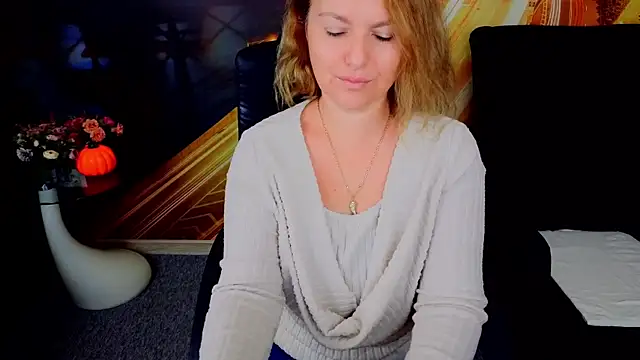 EmmaxPark online show from November 21, 2025, 6:45 am