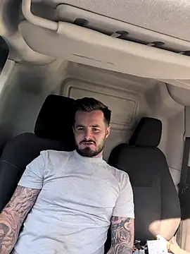 Brightspark22 online show from April 13, 2026, 9:04 am