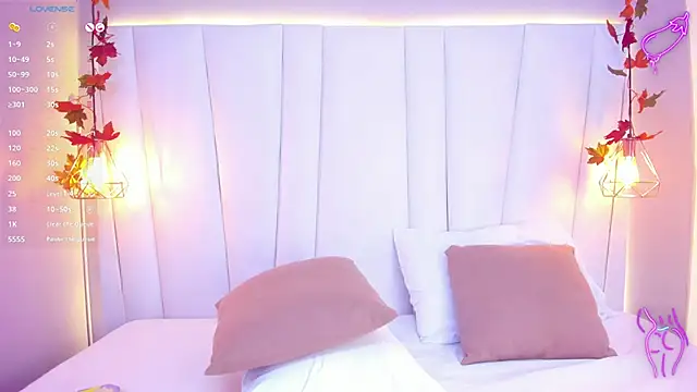 KiarhaTrixie online show from January 5, 2025, 9:48 am