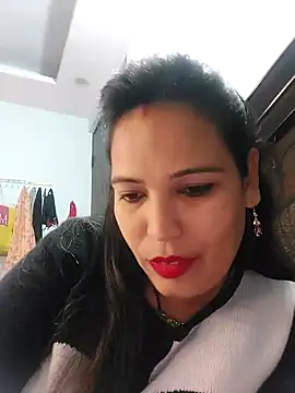 Poojabhabi101 online show from December 31, 2024, 6:59 am