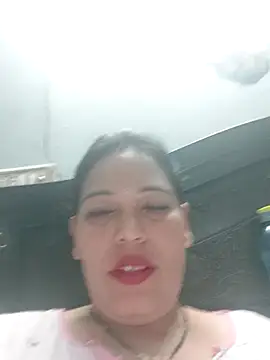 Snapshot of Poojabhabi101 chatting on February 28, 2026, 5:41 am Poojabhabi101 online show from February 28, 2026, 5:41 am