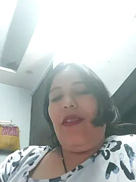 Snapshot of Poojabhabi101 chatting on March 3, 2026, 6:08 am Poojabhabi101 online show from March 3, 2026, 6:08 am