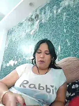 Snapshot of Poojabhabi101 chatting on March 9, 2026, 5:55 am Poojabhabi101 online show from March 9, 2026, 5:55 am